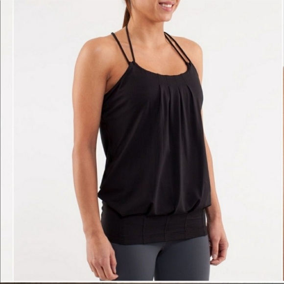 Lululemon Flow and Go Tank in excellent condition - Picture 1 of 2